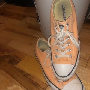 peach / light orange low top converse